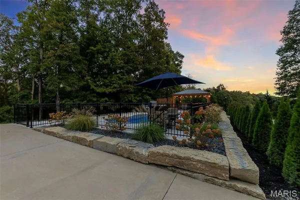 $1,134,000 | 571 Hydepark Drive, Jackson, MO 63755