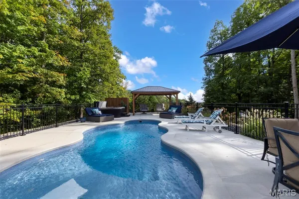 $1,134,000 | 571 Hydepark Drive, Jackson, MO 63755