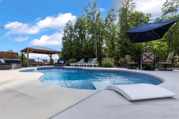 $1,134,000 | 571 Hydepark Drive, Jackson, MO 63755