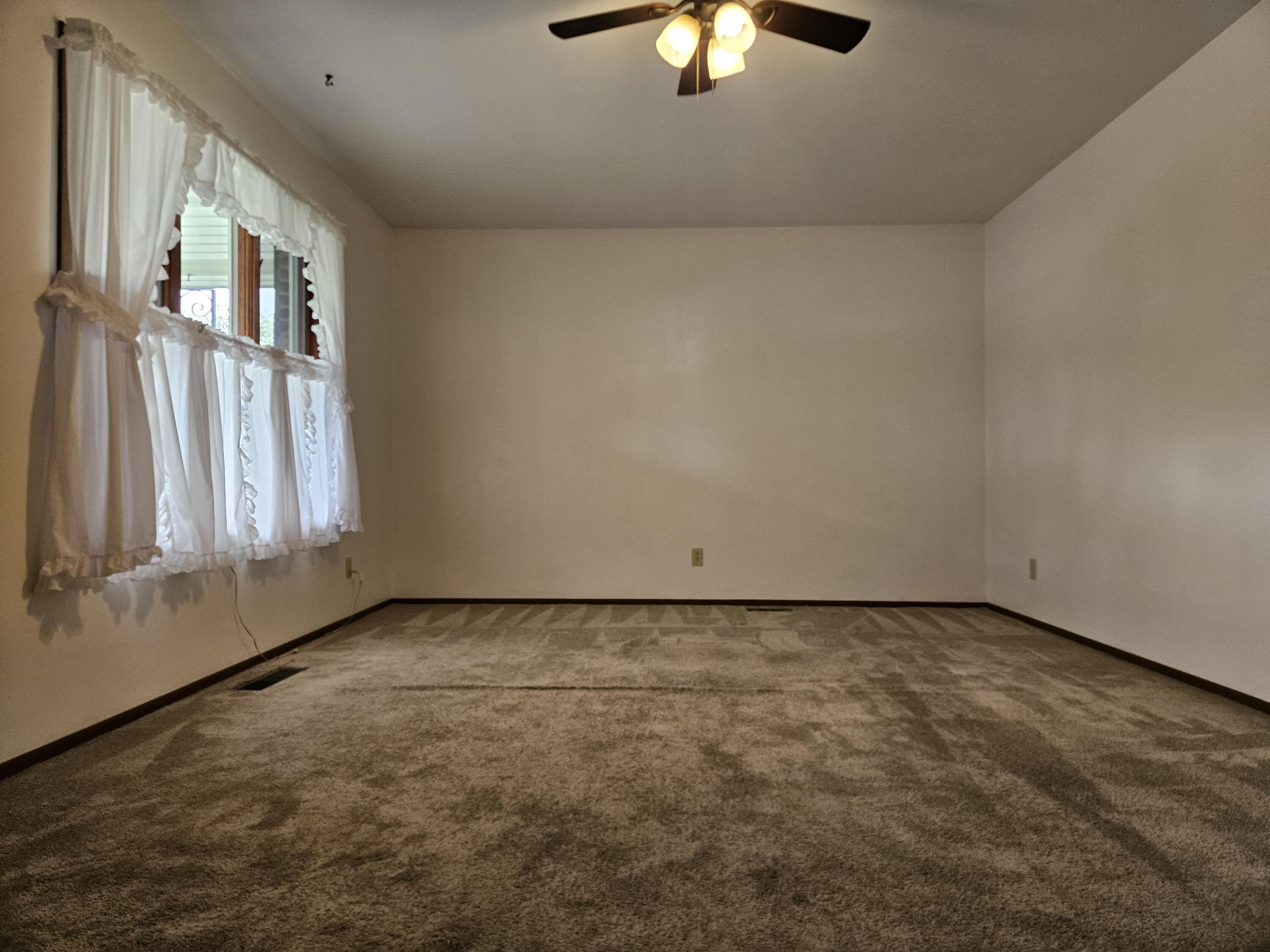1141 Brixton Drive West Springfield, OH 45503 - Photo 12 of 17