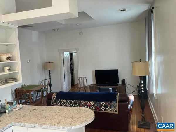 $1,520 | 711 West Main Street, Unit B, Charlottesville, VA 22903