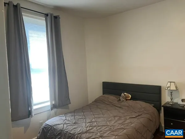 $1,520 | 711 West Main Street, Unit B, Charlottesville, VA 22903