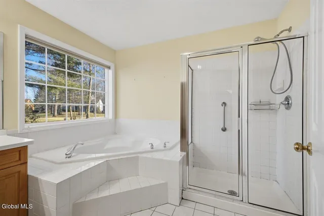 $519,000 | 16 Coventry Drive, Clifton Park, NY 12065