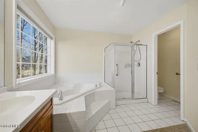 $519,000 | 16 Coventry Drive, Clifton Park, NY 12065