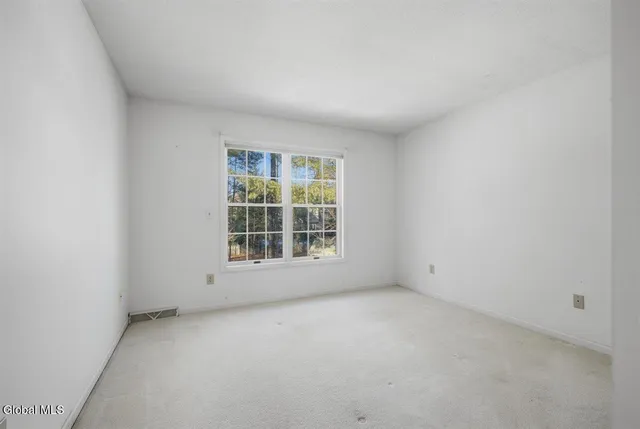 $519,000 | 16 Coventry Drive, Clifton Park, NY 12065