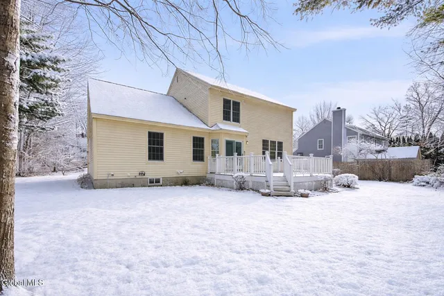 $519,000 | 16 Coventry Drive, Clifton Park, NY 12065