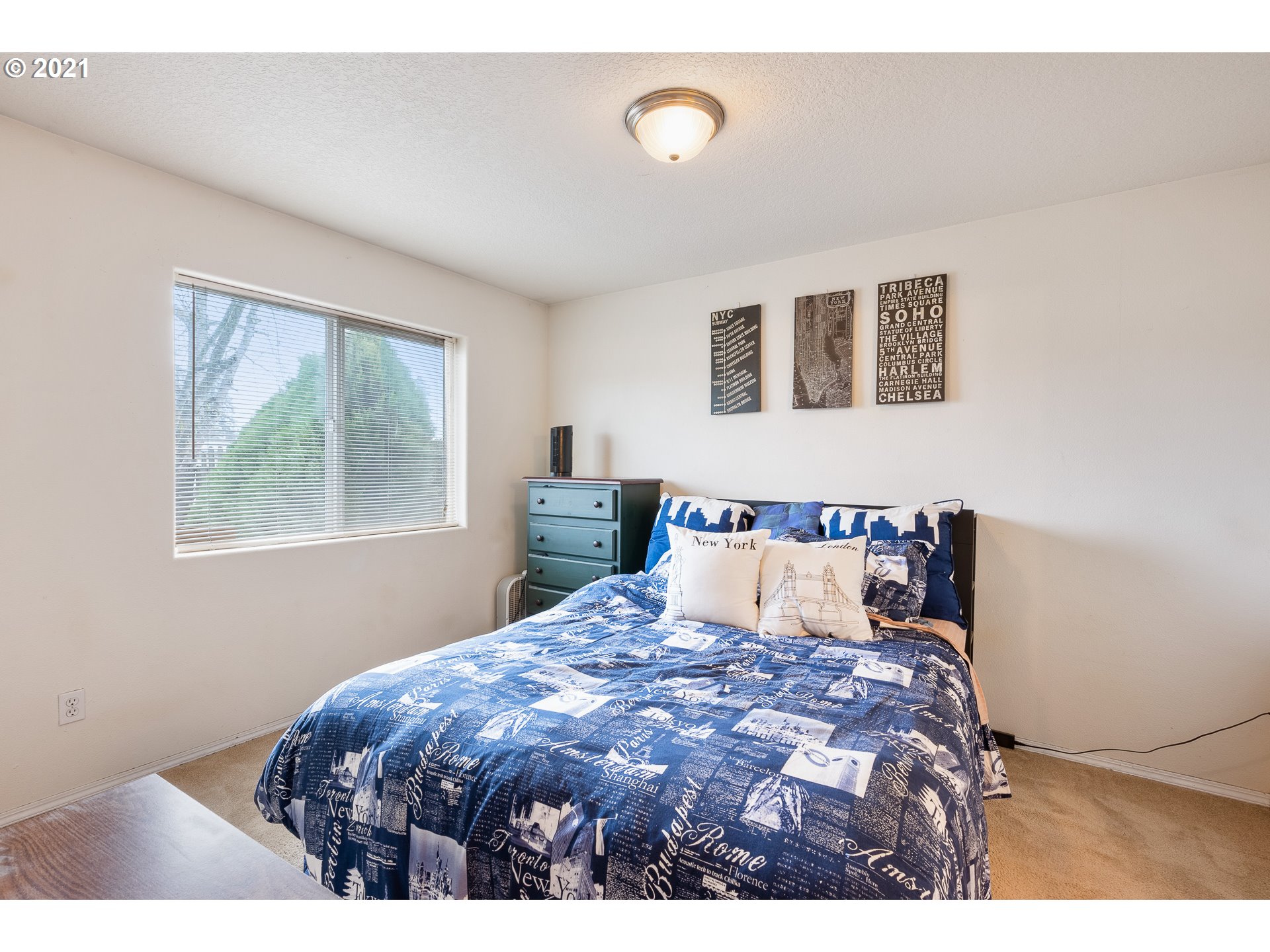 946 Southwest Junction Place Gresham, OR 97080 - Photo 11 of 24 Gallery Image 11