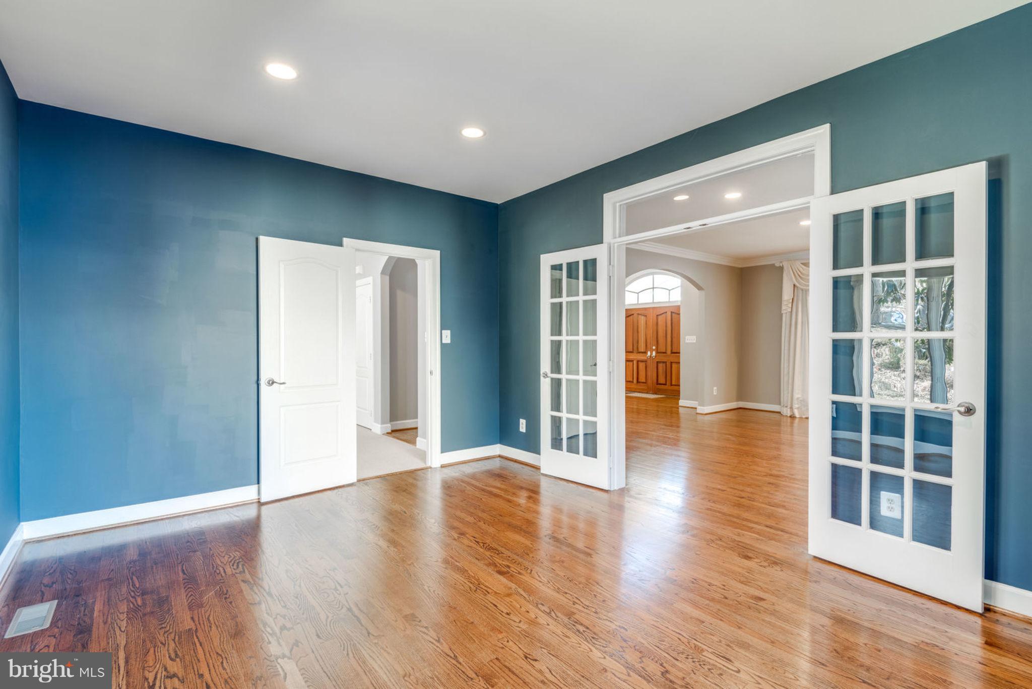 12029 Creekbend Drive Reston, VA 20194 - Photo 11 of 47 Office / Library