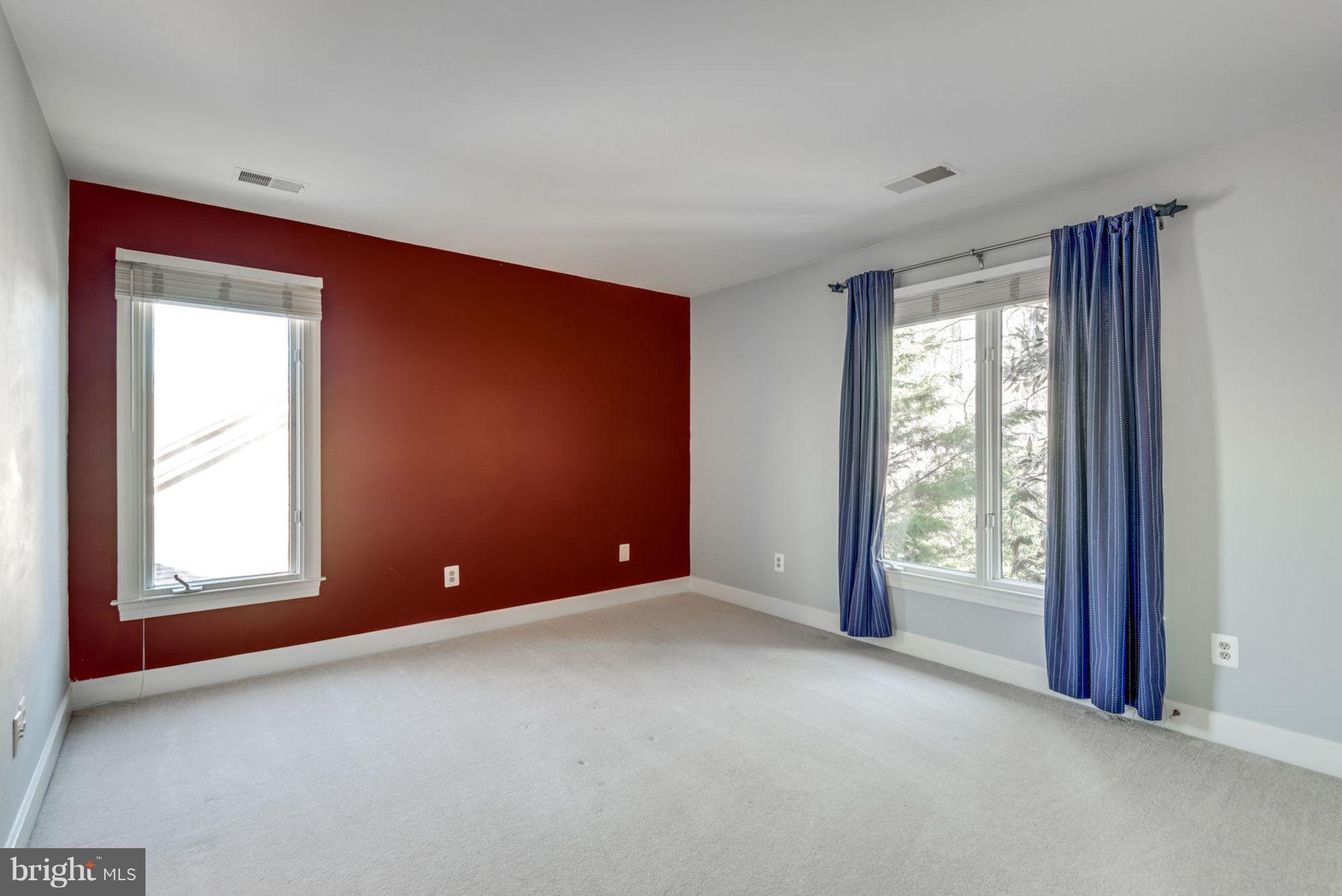 12029 Creekbend Drive Reston, VA 20194 - Photo 25 of 47 BDR #2 on UL - Jack and Jill w/ shared full bath