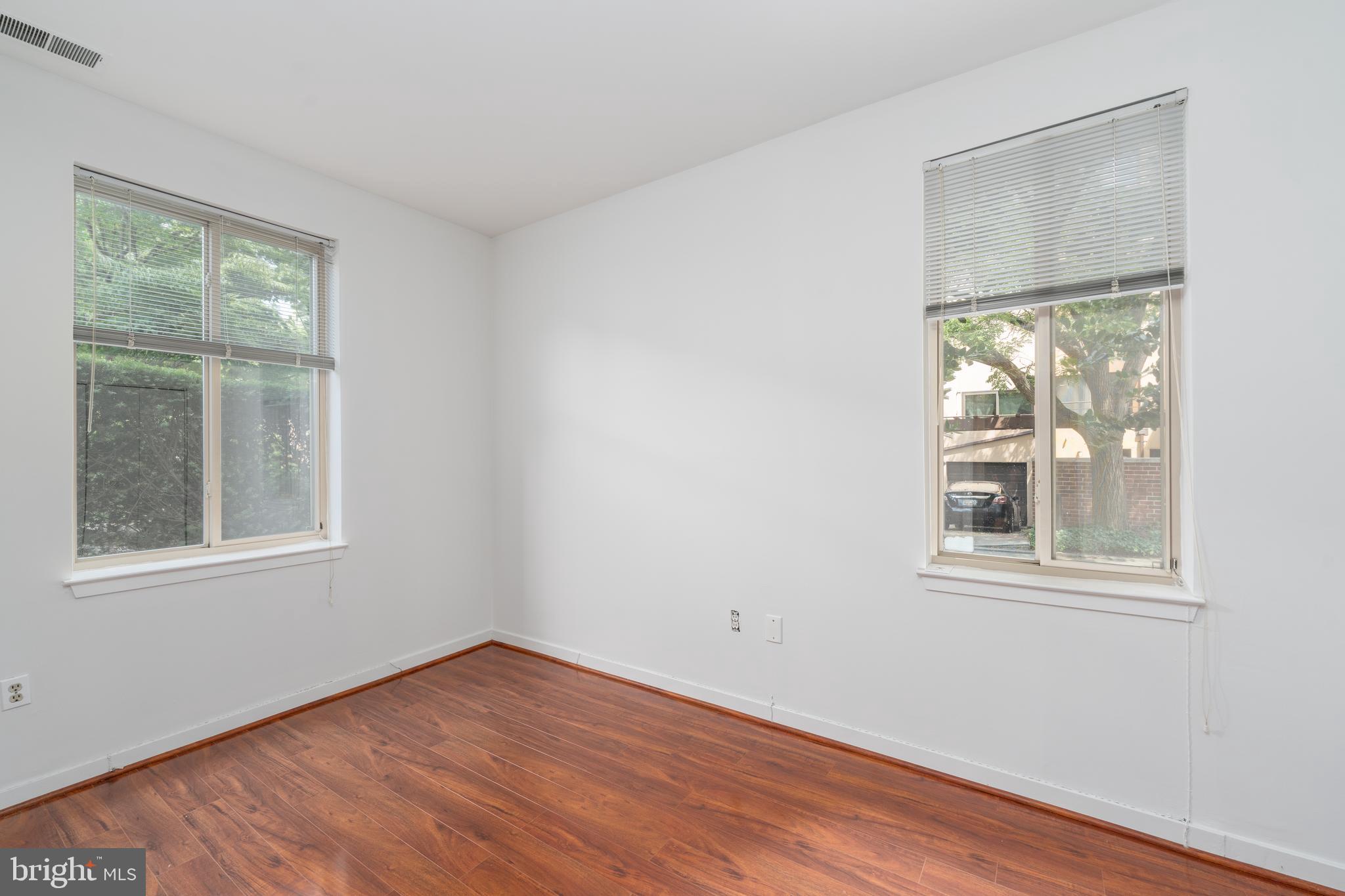 104 West Barre Street, Unit R 46 Baltimore, MD 21201 - Photo 13 of 18 Secondary Bedroom