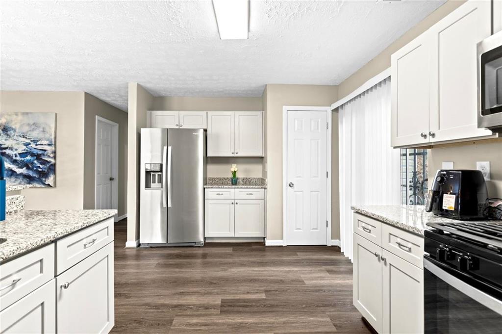 4190 Wingfoot Court Decatur, GA 30035 - Photo 2 of 33