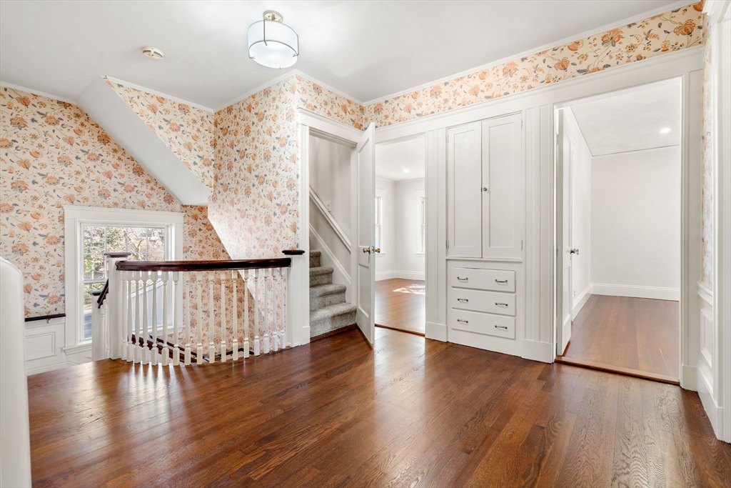 1066 Walnut Street Newton, MA 02461 - Photo 18 of 37