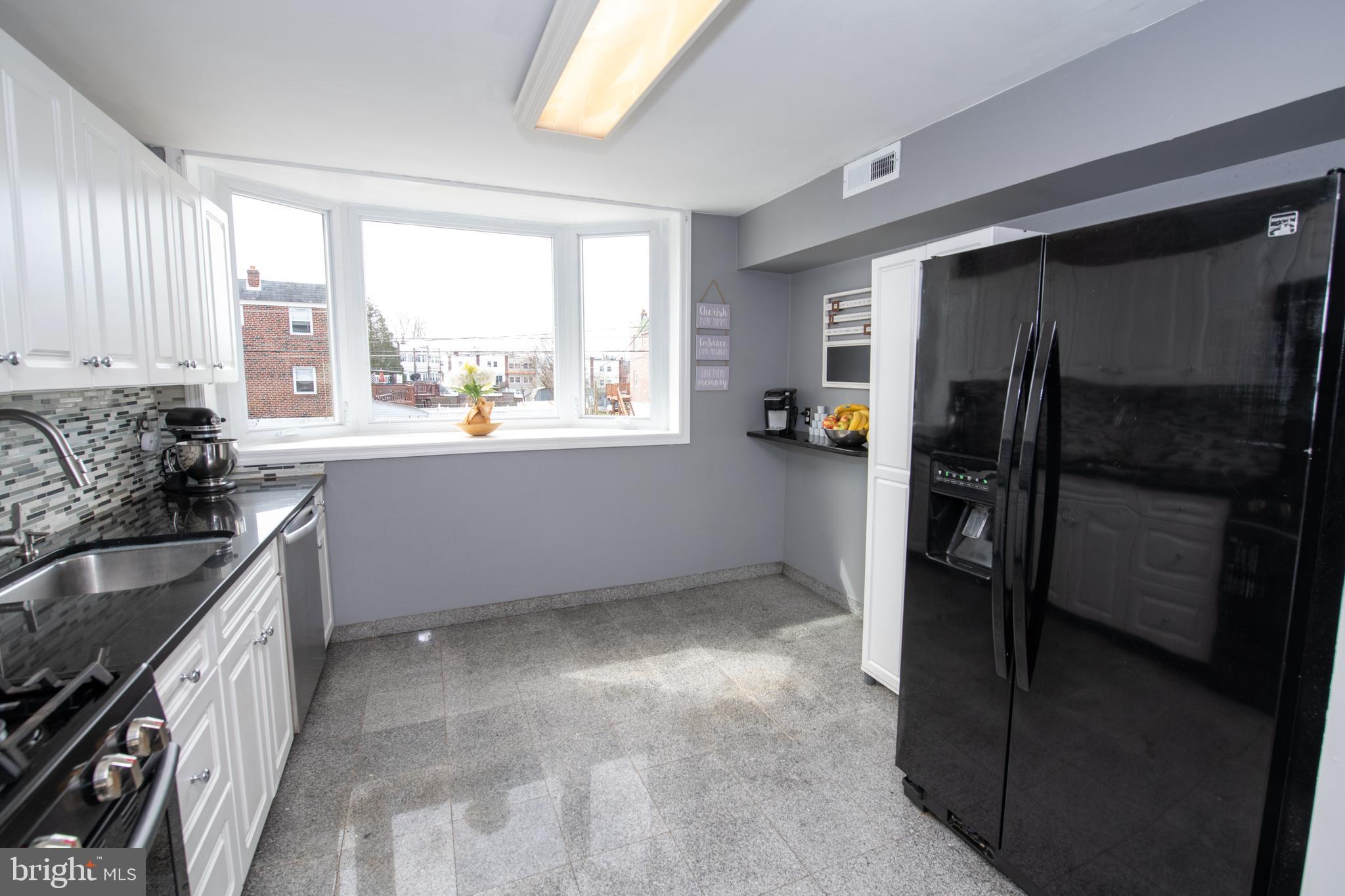 3139 Holly Road Philadelphia, PA 19154 - Photo 5 of 49