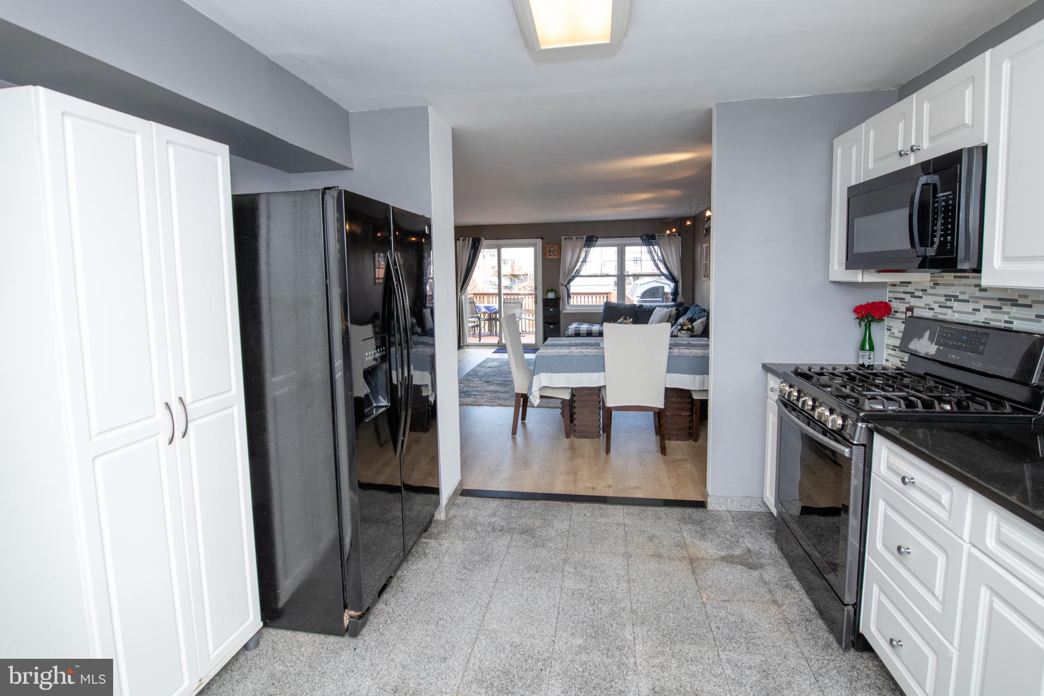 3139 Holly Road Philadelphia, PA 19154 - Photo 8 of 49