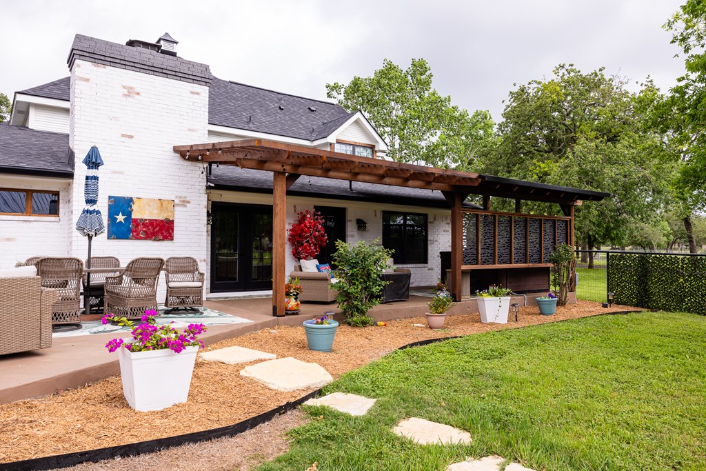 305 Oak Wood Road Kerrville, TX 78028 - Photo 57 of 67