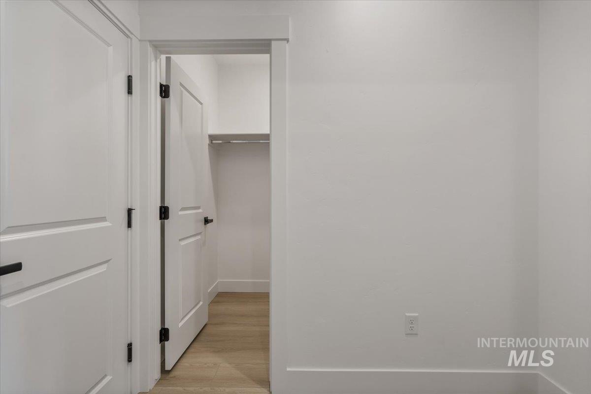 558 East Lockhart Street Meridian, ID 83646 - Photo 11 of 38