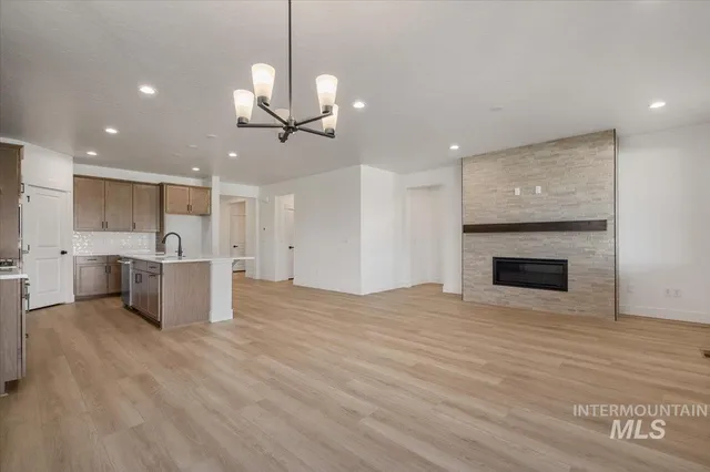 $649,990 | 558 East Lockhart Street, Meridian, ID 83646