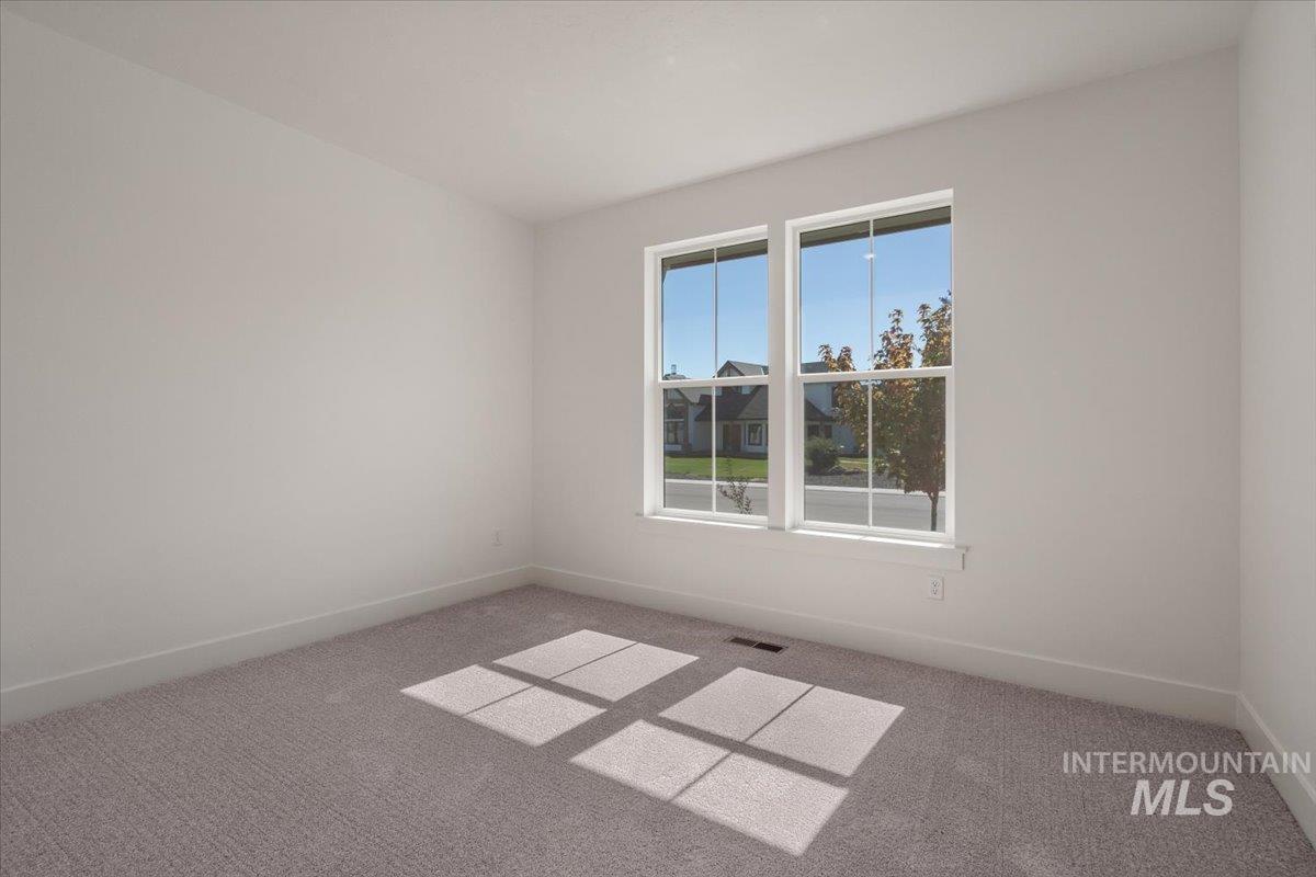 558 East Lockhart Street Meridian, ID 83646 - Photo 5 of 38