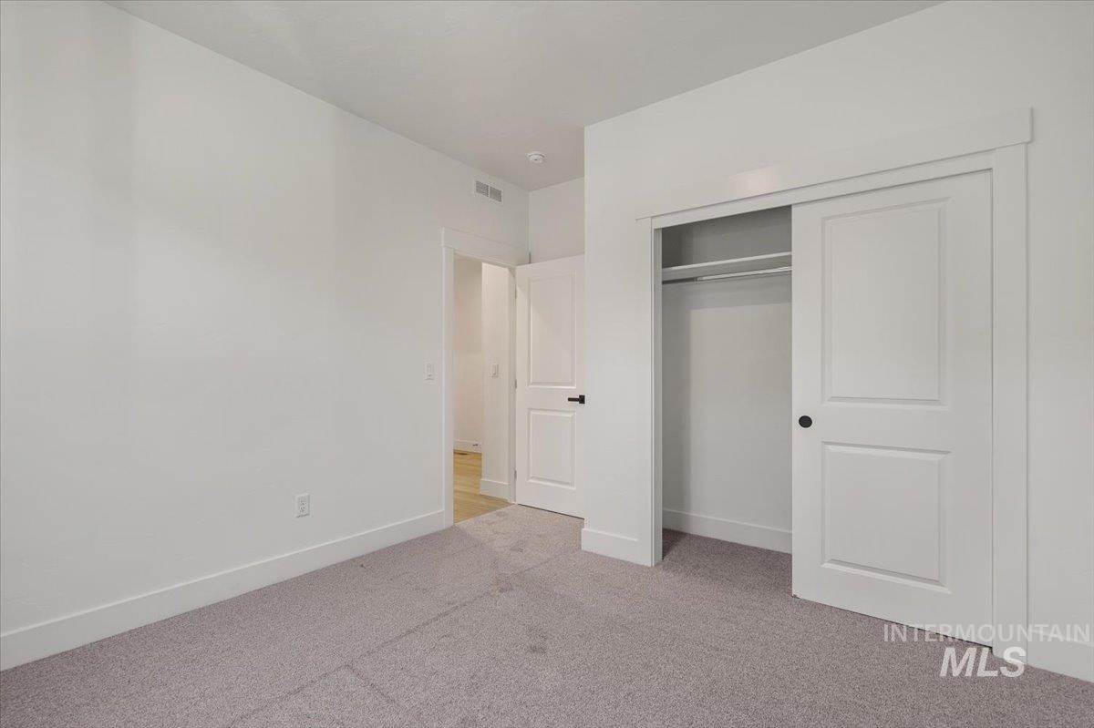 558 East Lockhart Street Meridian, ID 83646 - Photo 10 of 38