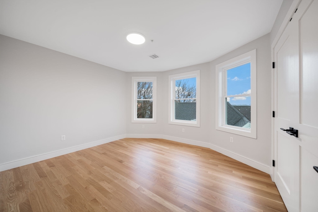 9 Wenham Street, Unit 3 Boston, MA 02130 - Photo 8 of 22