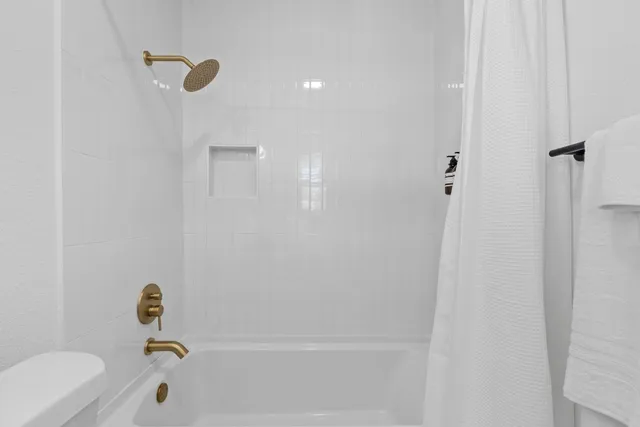 $2,700 | 2101 Kirksey Drive, Unit A, Austin, TX 78741