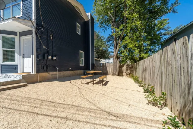 $2,700 | 2101 Kirksey Drive, Unit A, Austin, TX 78741