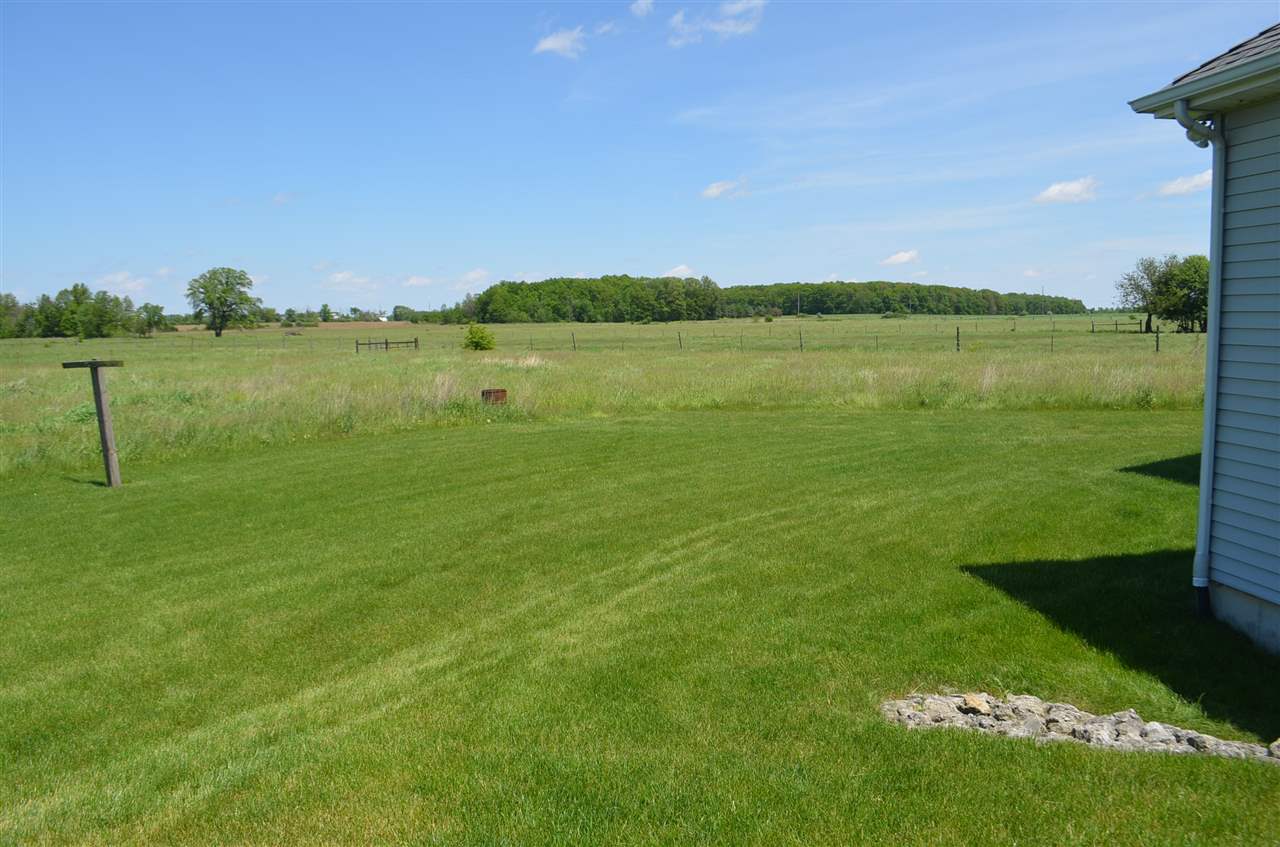 18401 Hurshtown Road Grabill, IN 46741 - Photo 7 of 32