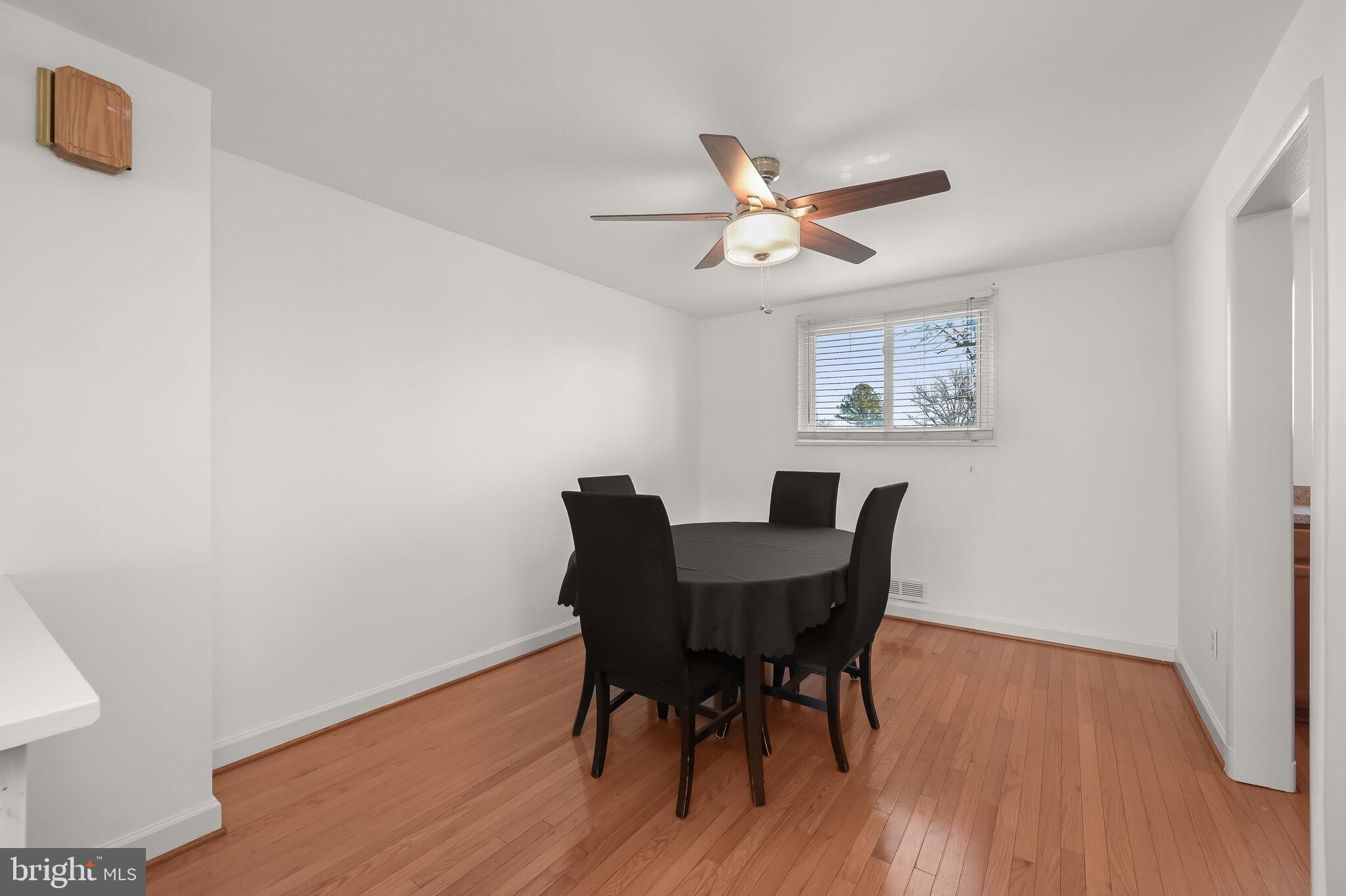 5305 Lothian Road Baltimore, MD 21212 - Photo 9 of 37 Dining Room
