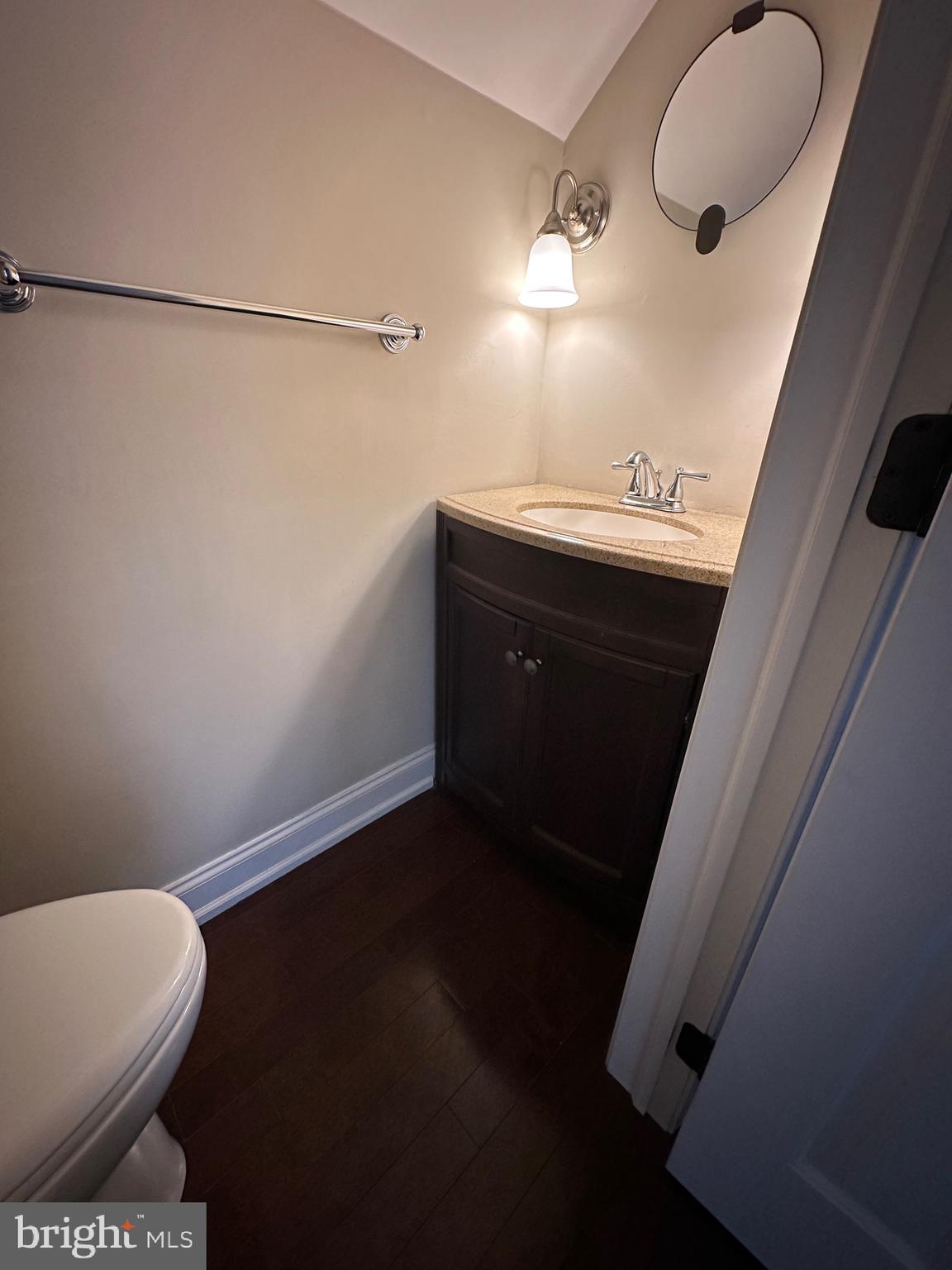 418 Waynesbrooke Road Berwyn, PA 19312 - Photo 12 of 30 a bathroom with a sink and a mirror
