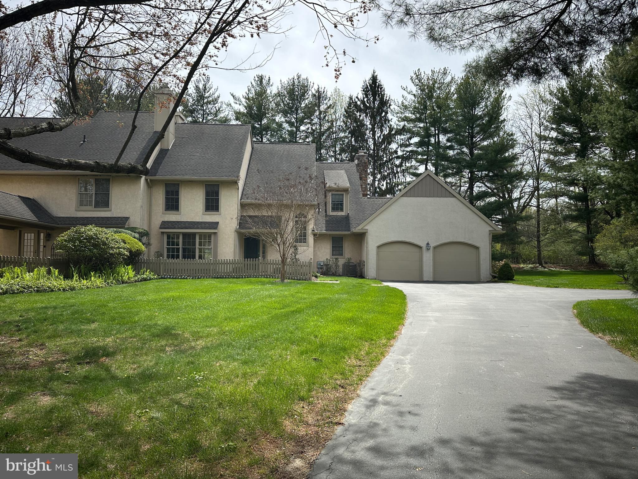 418 Waynesbrooke Road Berwyn, PA 19312 - Photo 2 of 30 a front view of a house with garden