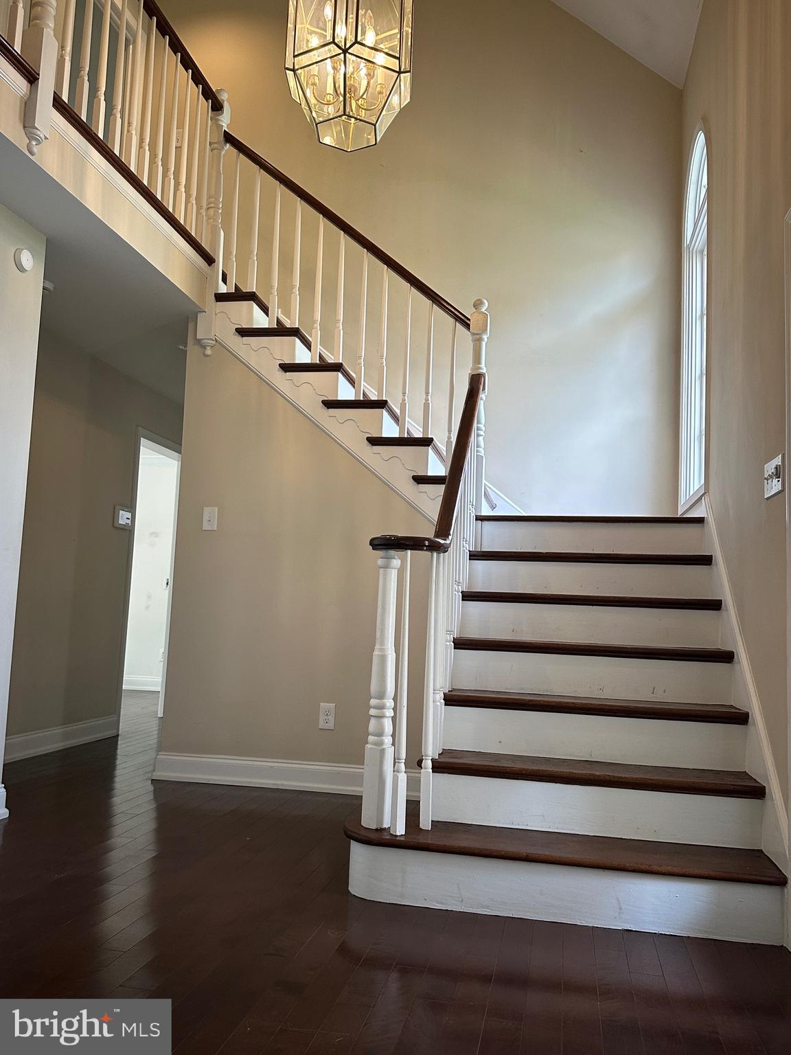418 Waynesbrooke Road Berwyn, PA 19312 - Photo 5 of 30 a view of entryway