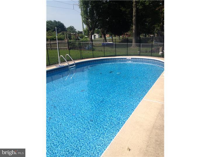 814 Hilltop Road Cinnaminson, NJ 08077 - Photo 2 of 25 Gallery Image 2