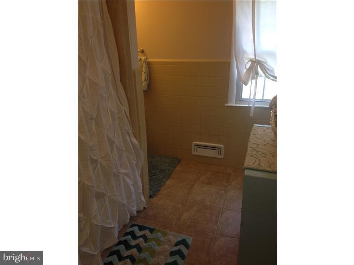 814 Hilltop Road Cinnaminson, NJ 08077 - Photo 19 of 25 Gallery Image 19