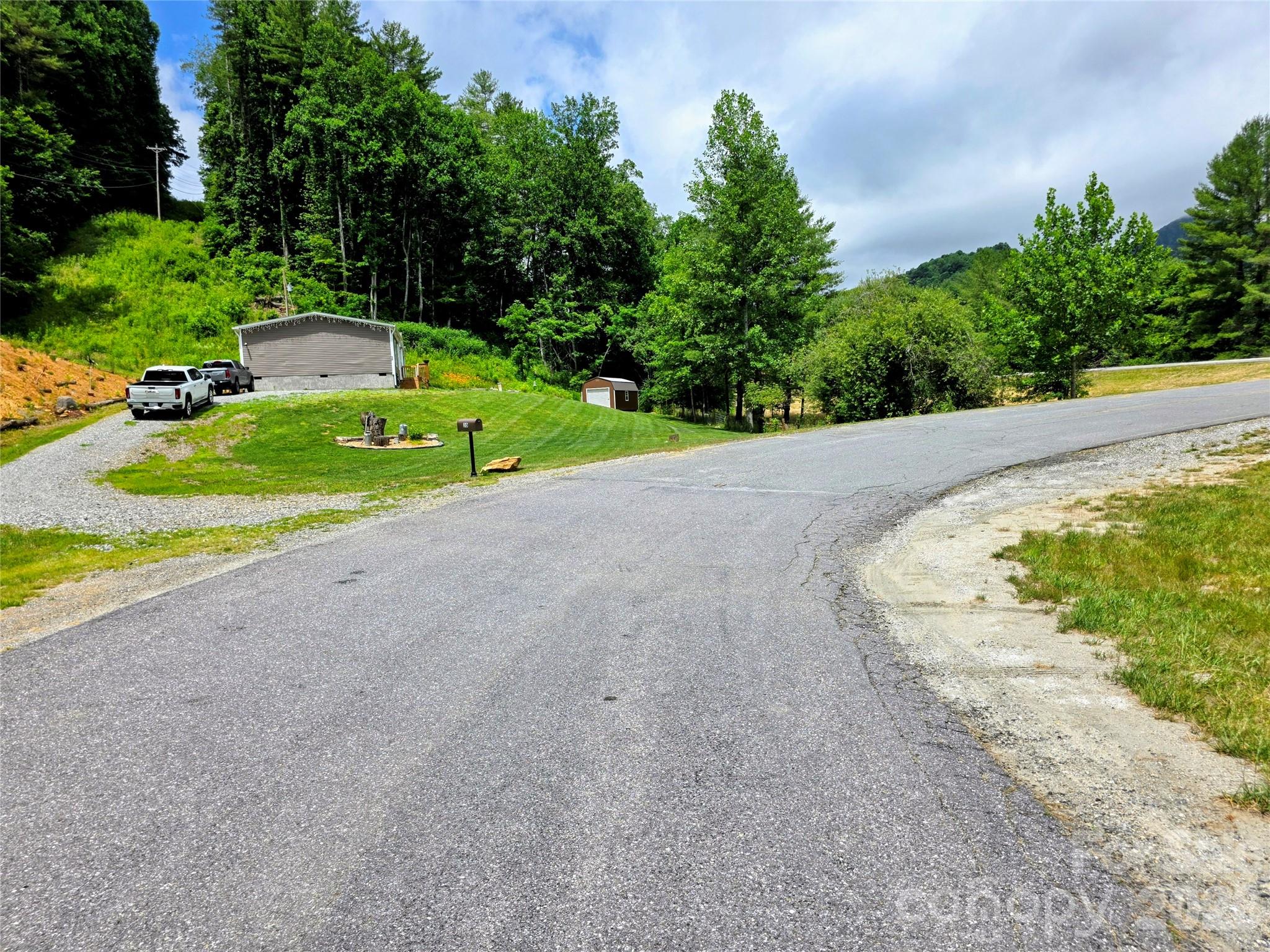 30 Evergreen Road Burnsville, NC 28714 - Photo 5 of 44