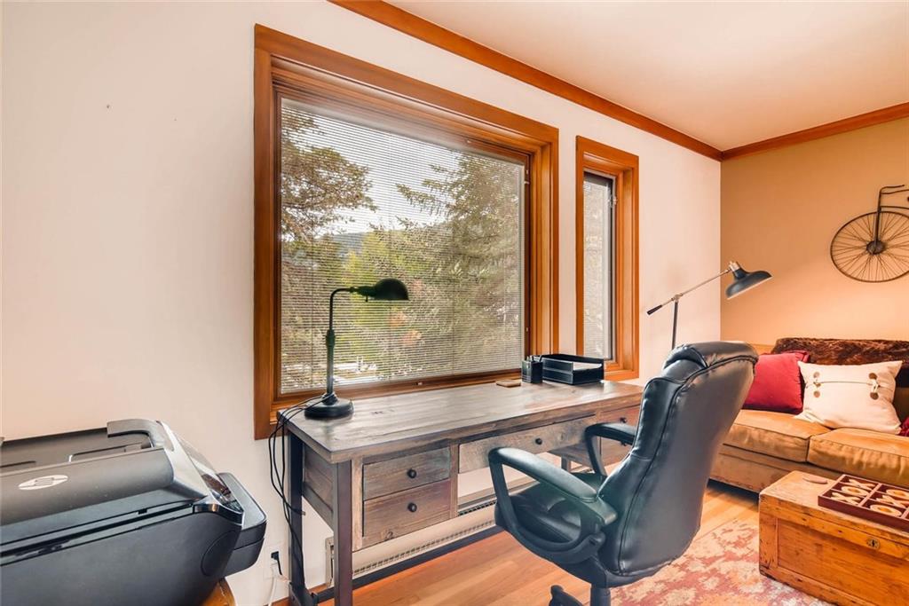 650 Tennis Club Road, Unit 1340 Keystone, CO 80435 - Photo 14 of 25 a living room with furniture and a window