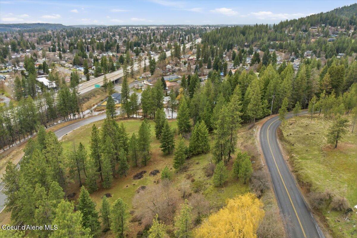 2594 East Fernan Hill Road Coeur D'Alene, ID 83814 - Photo 3 of 21 03-2594 E Fernan Hill Rd_RedHogMedia