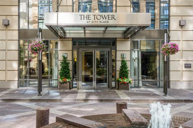 $1,670,000 | 10 City Place, Unit 29H, White Plains, NY 10601