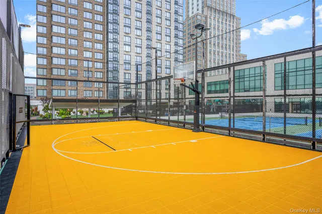 $1,595,000 | 10 City Place, Unit 29H, White Plains, NY 10601