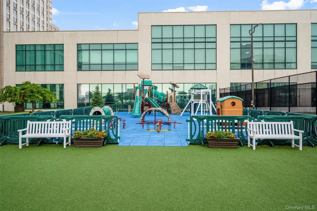 $1,670,000 | 10 City Place, Unit 29H, White Plains, NY 10601