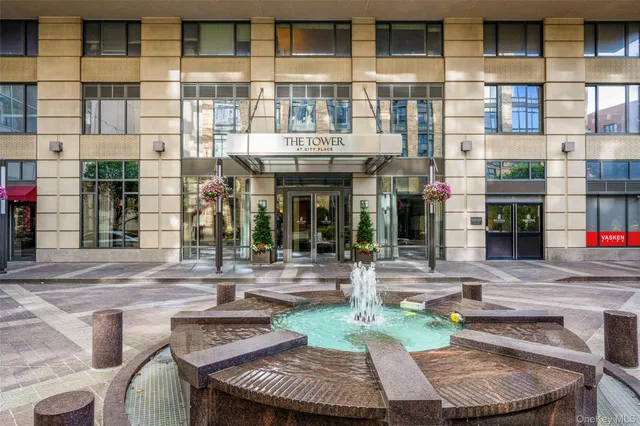 $1,670,000 | 10 City Place, Unit 29H, White Plains, NY 10601