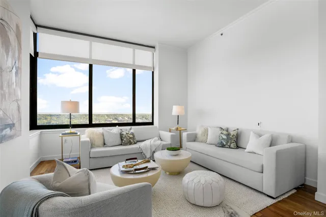$1,670,000 | 10 City Place, Unit 29H, White Plains, NY 10601