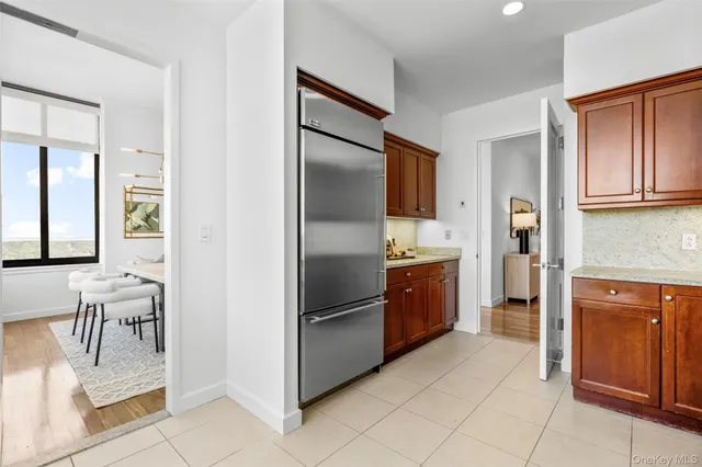 $1,670,000 | 10 City Place, Unit 29H, White Plains, NY 10601