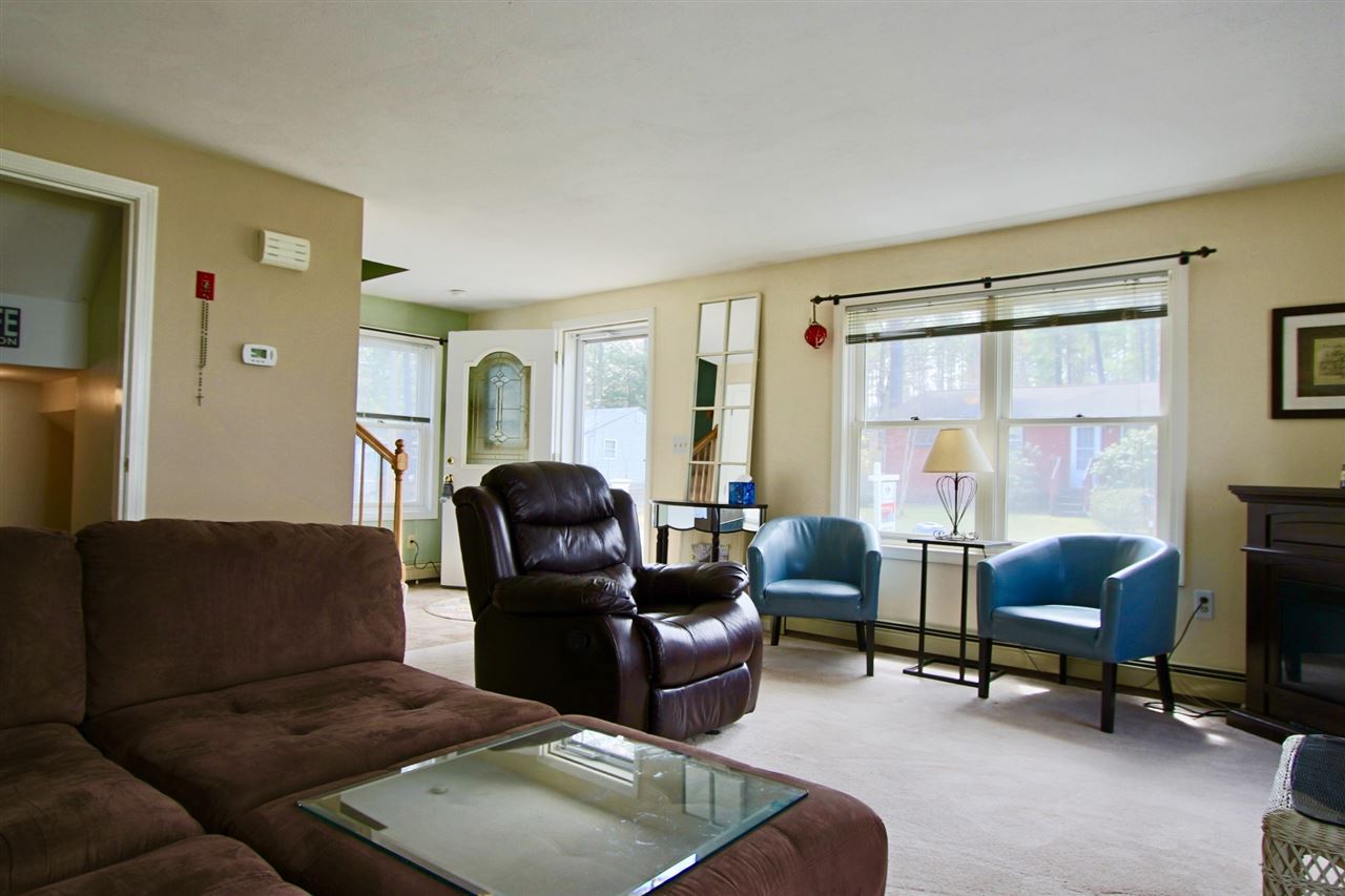 4 Edward Lane Merrimack, NH 03054 - Photo 12 of 40