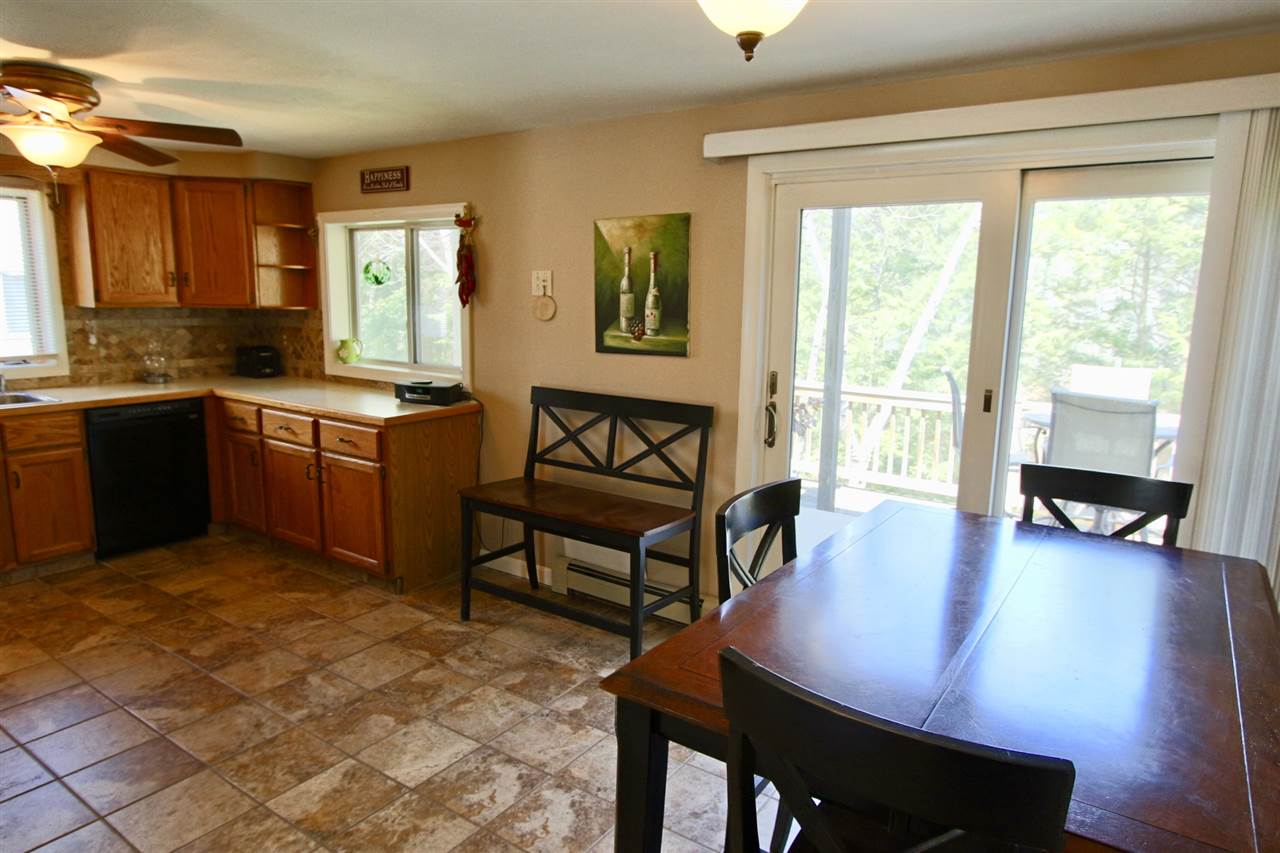 4 Edward Lane Merrimack, NH 03054 - Photo 3 of 40