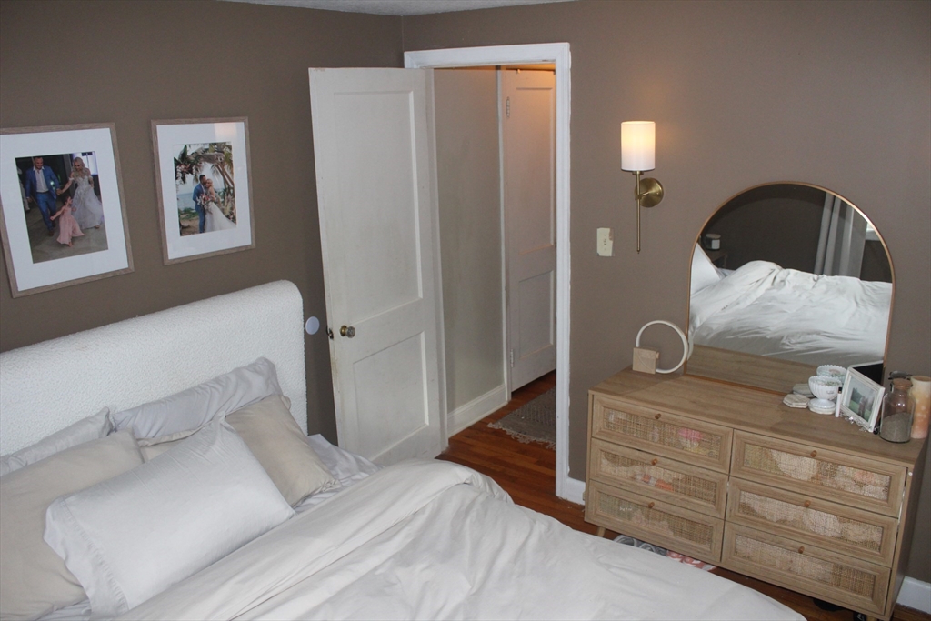 79 Roosevelt Avenue Springfield, MA 01118 - Photo 19 of 26