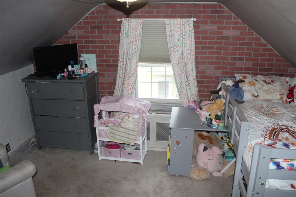 79 Roosevelt Avenue Springfield, MA 01118 - Photo 21 of 26