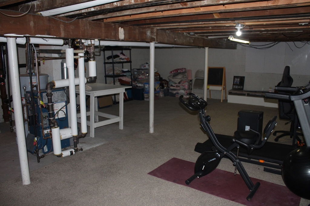 79 Roosevelt Avenue Springfield, MA 01118 - Photo 26 of 26