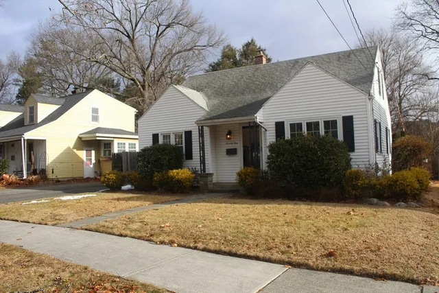 $275,000 | 79 Roosevelt Avenue, Springfield, MA 01118