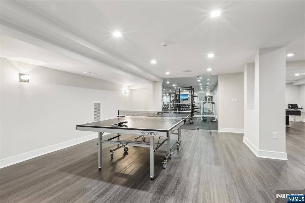 63 Roberts Road Englewood Cliffs, NJ 07632 - Photo 28 of 47