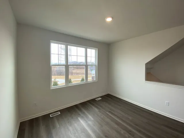 $414,990 | 577 Yosemite Way, Mundelein, IL 60060